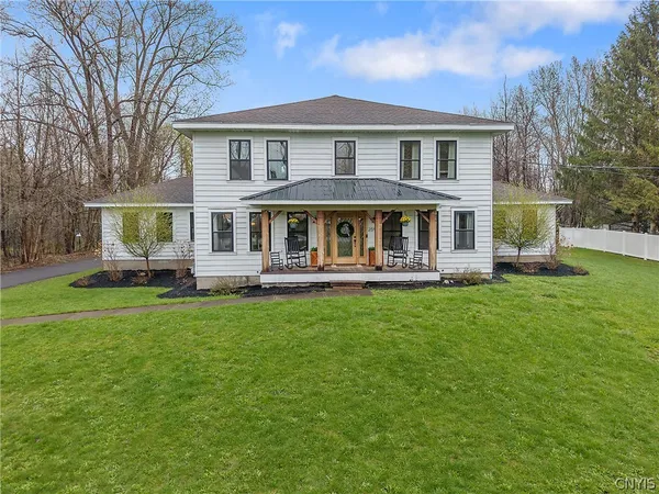 $549,900 | 2590 Co Rte 7, Oswego, NY 13126