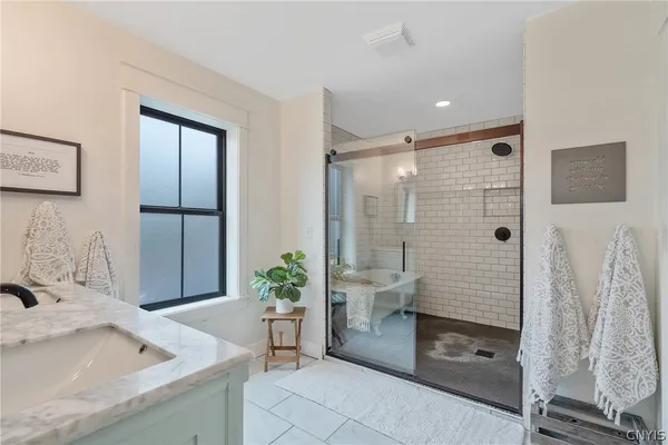 $549,900 | 2590 Co Rte 7, Oswego, NY 13126