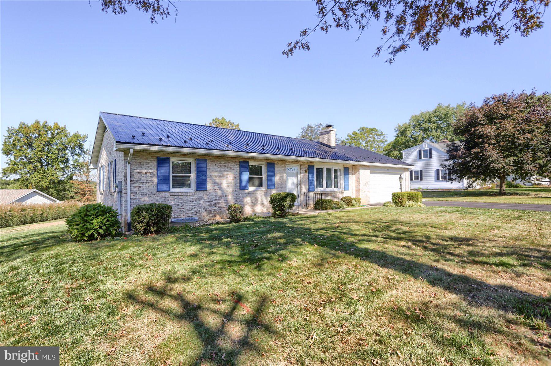 201 Hilltop Road Boiling Springs, PA 17007 - Photo 2 of 47 Gallery Image 2