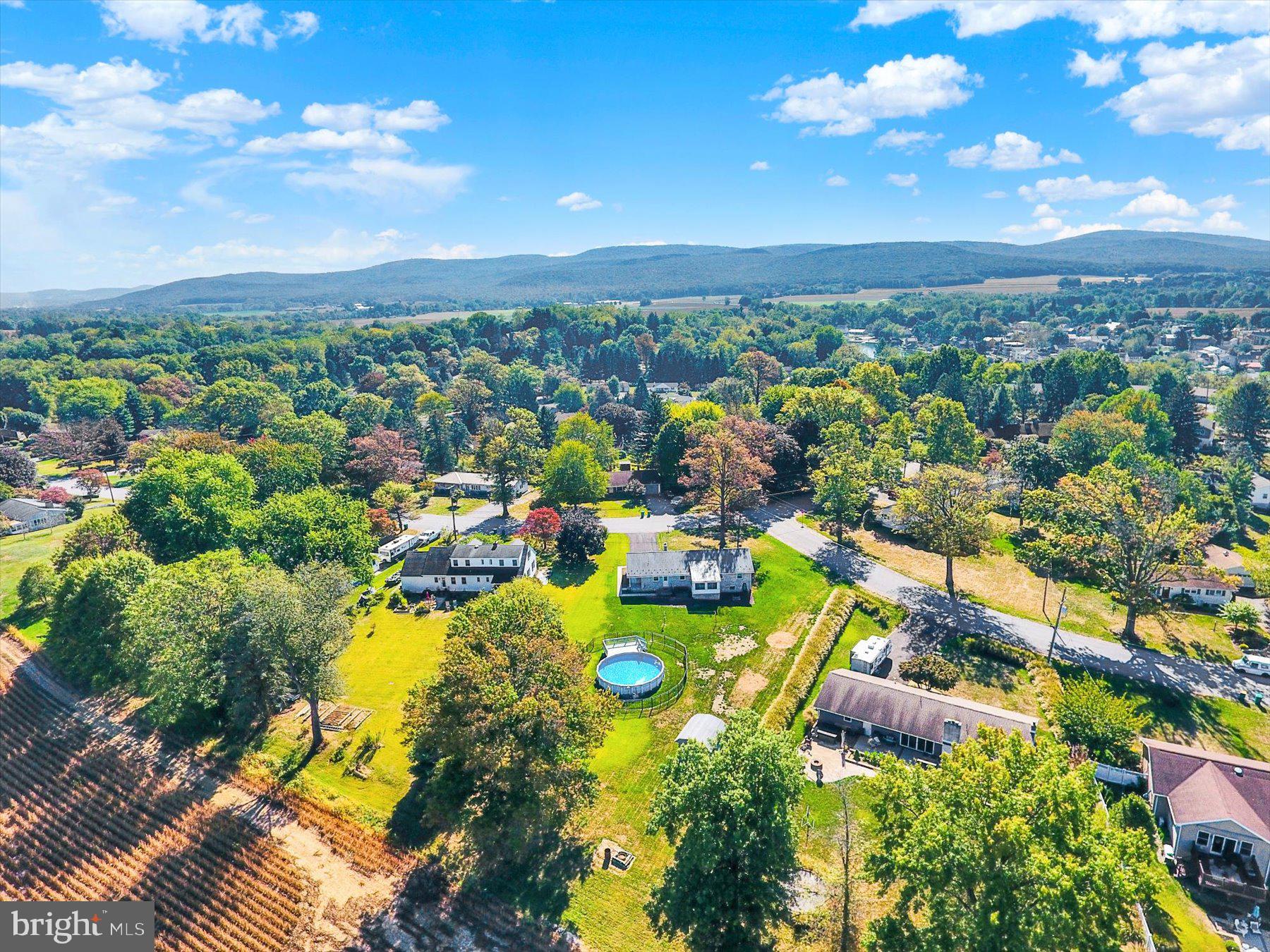 201 Hilltop Road Boiling Springs, PA 17007 - Photo 43 of 47 Gallery Image 43