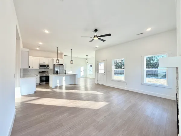 $329,900 | 177 Cedar Avenue, Wellford, SC 29385