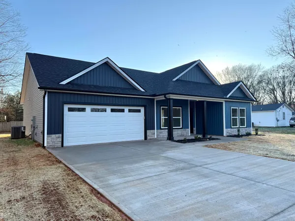 $329,900 | 177 Cedar Avenue, Wellford, SC 29385