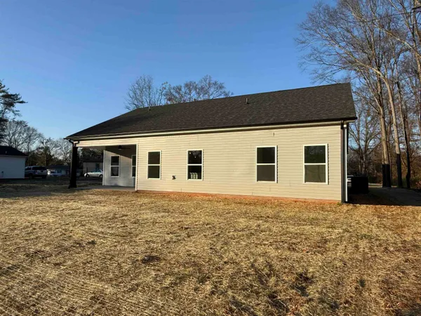 $329,900 | 177 Cedar Avenue, Wellford, SC 29385