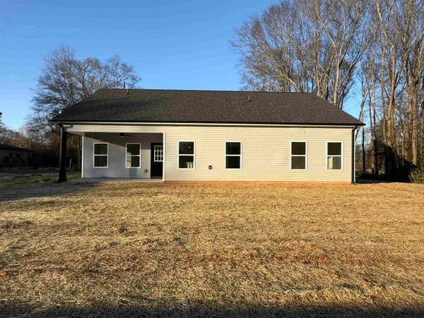 $329,900 | 177 Cedar Avenue, Wellford, SC 29385