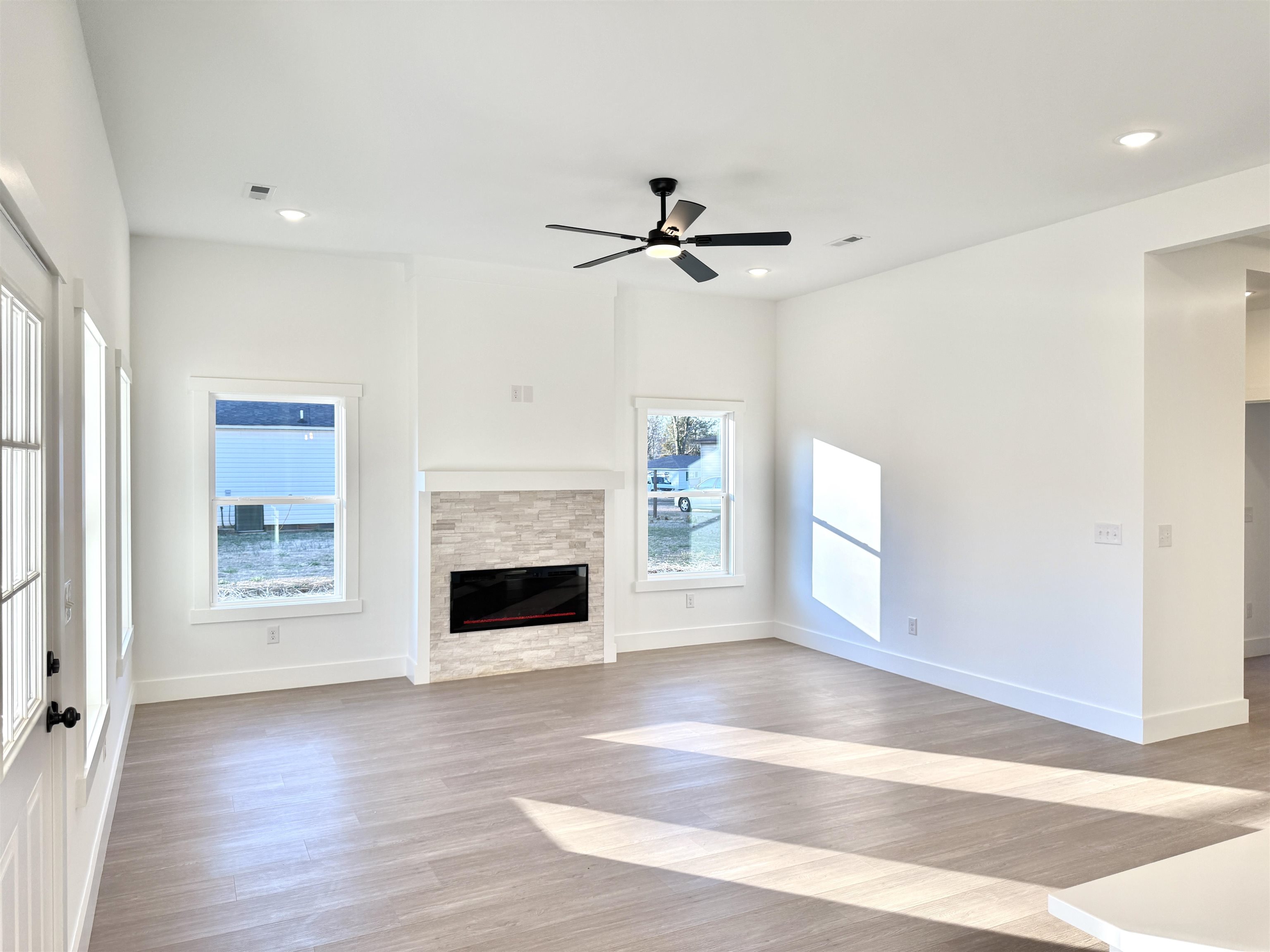 177 Cedar Avenue Wellford, SC 29385 - Photo 7 of 34