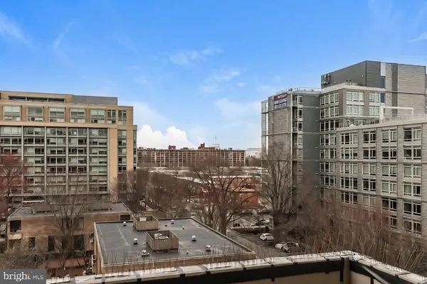 $1,800 | 240 M Street Southwest, Unit E511, Washington, DC 20024
