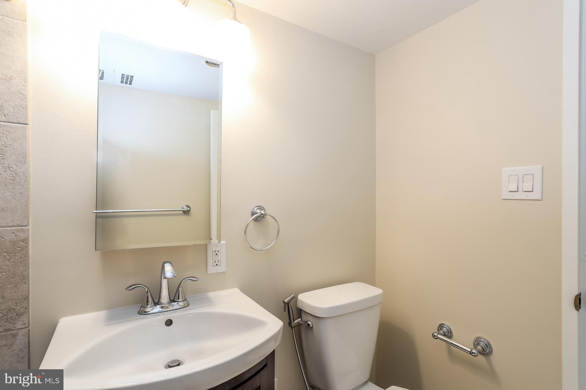 240 M Street Southwest, Unit E511 Washington, DC 20024 - Photo 12 of 16