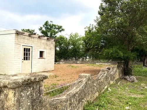 $2,000 | 14254 Highway 16, Medina, TX 78055