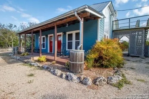 $2,000 | 14254 Highway 16, Medina, TX 78055