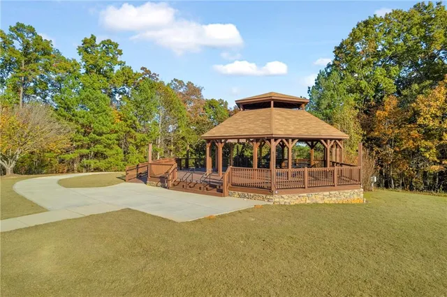 $329,900 | 3001 Leatherleaf Trail, Douglasville, GA 30135