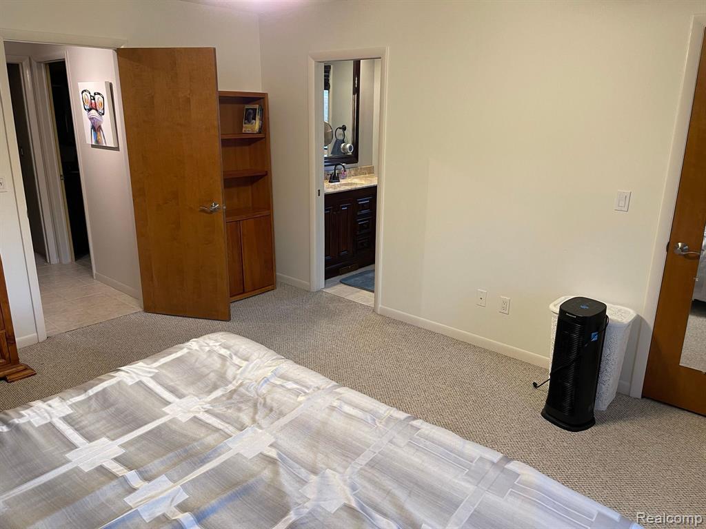 18311 Wayne Road Livonia, MI 48152 - Photo 39 of 54