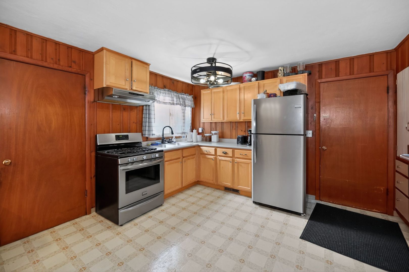 311 Marengo Road Harvard, IL 60033 - Photo 5 of 28