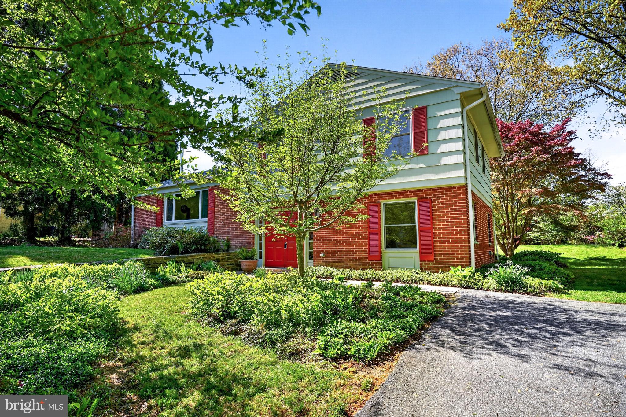 9221 Spring Valley Road Ellicott City, MD 21043 - Photo 6 of 61 Gallery Image 6