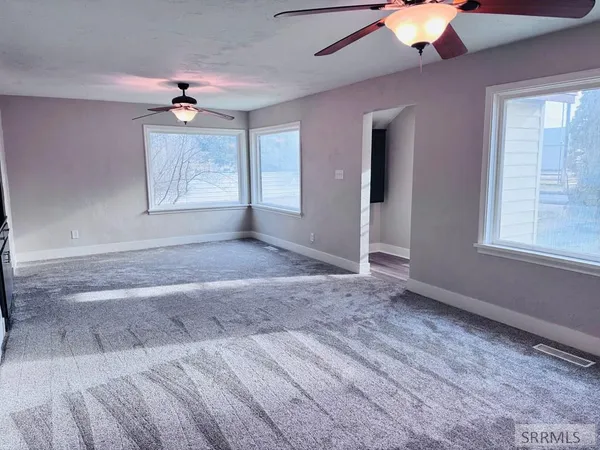 $289,000 | 565 Lansing Street, Blackfoot, ID 83221