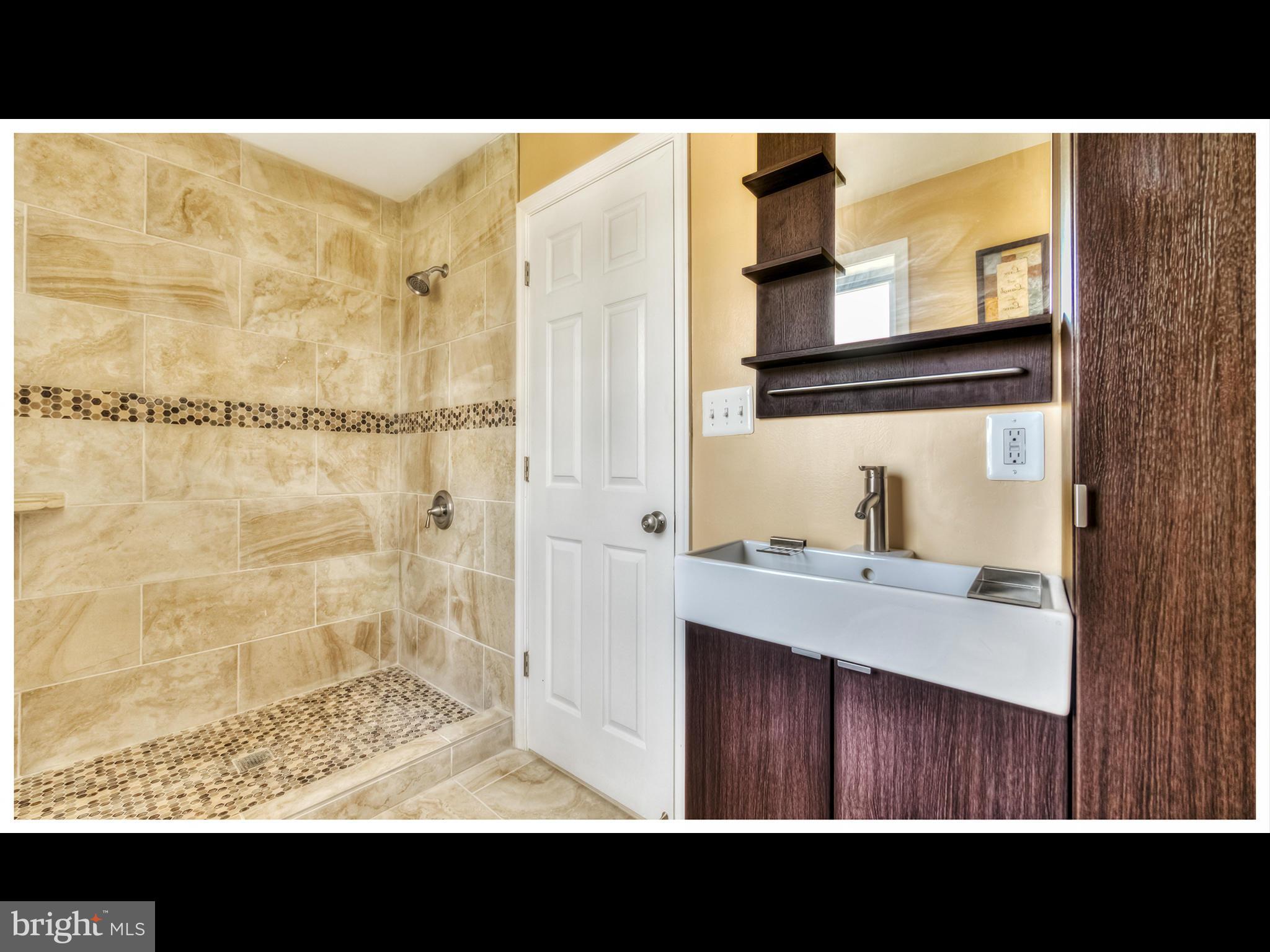 4110 Wentworth Road Baltimore, MD 21207 - Photo 20 of 30 Bath (Master)