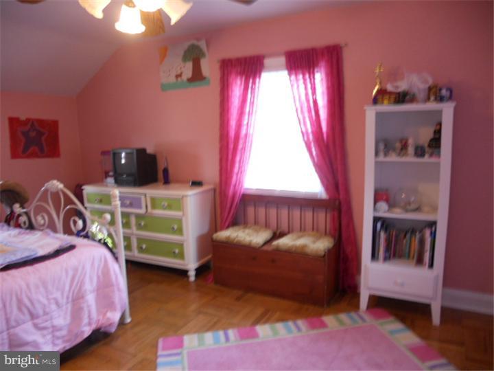 201 Sunnybrook Road Springfield, PA 19064 - Photo 11 of 21 Bedroom 2
