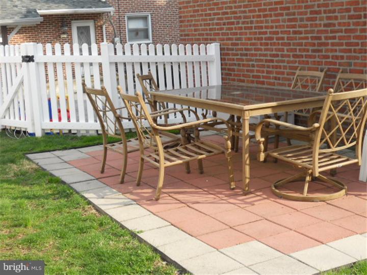 201 Sunnybrook Road Springfield, PA 19064 - Photo 16 of 21 Patio