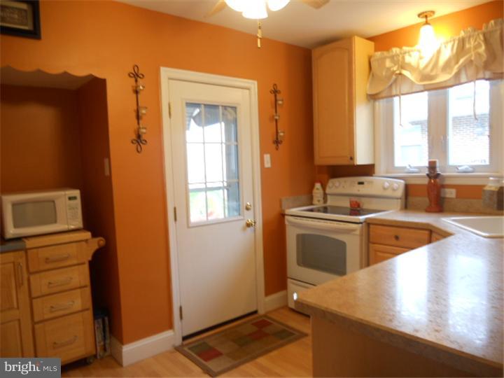 201 Sunnybrook Road Springfield, PA 19064 - Photo 8 of 21 Kitchen