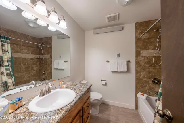 $925,000 | 7170 North Rachel Way, Unit B12, Teton Village, WY 83025