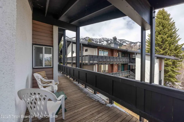 $925,000 | 7170 North Rachel Way, Unit B12, Teton Village, WY 83025