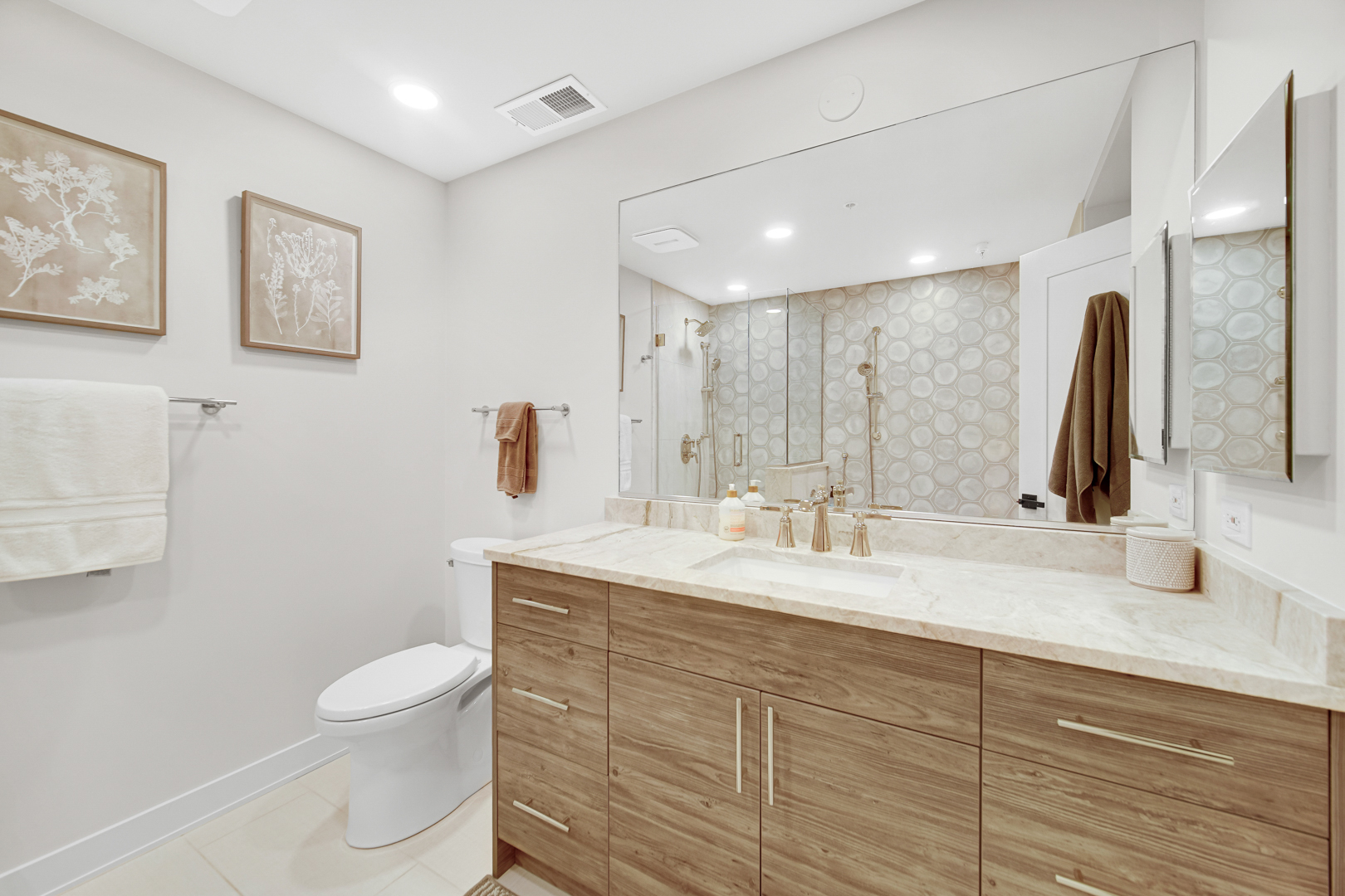 1761 Pavilion Way, Unit 206 Park Ridge, IL 60068 - Photo 15 of 24