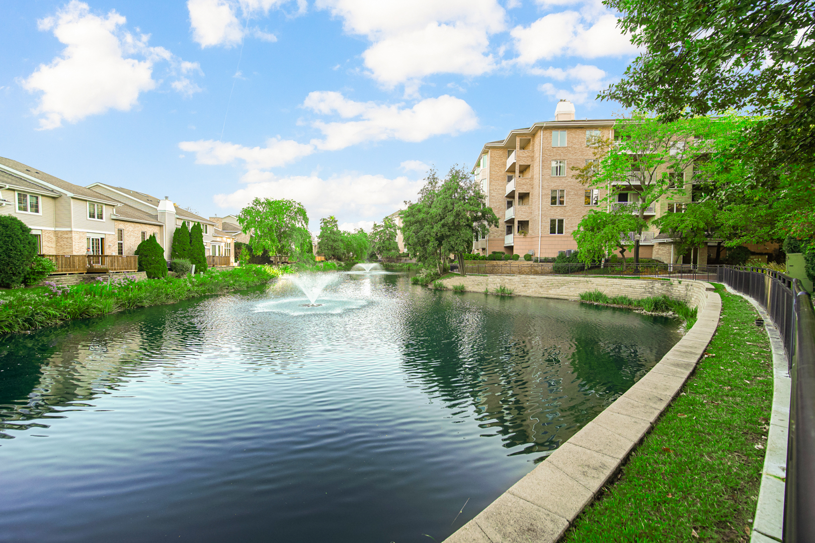 1761 Pavilion Way, Unit 206 Park Ridge, IL 60068 - Photo 19 of 24