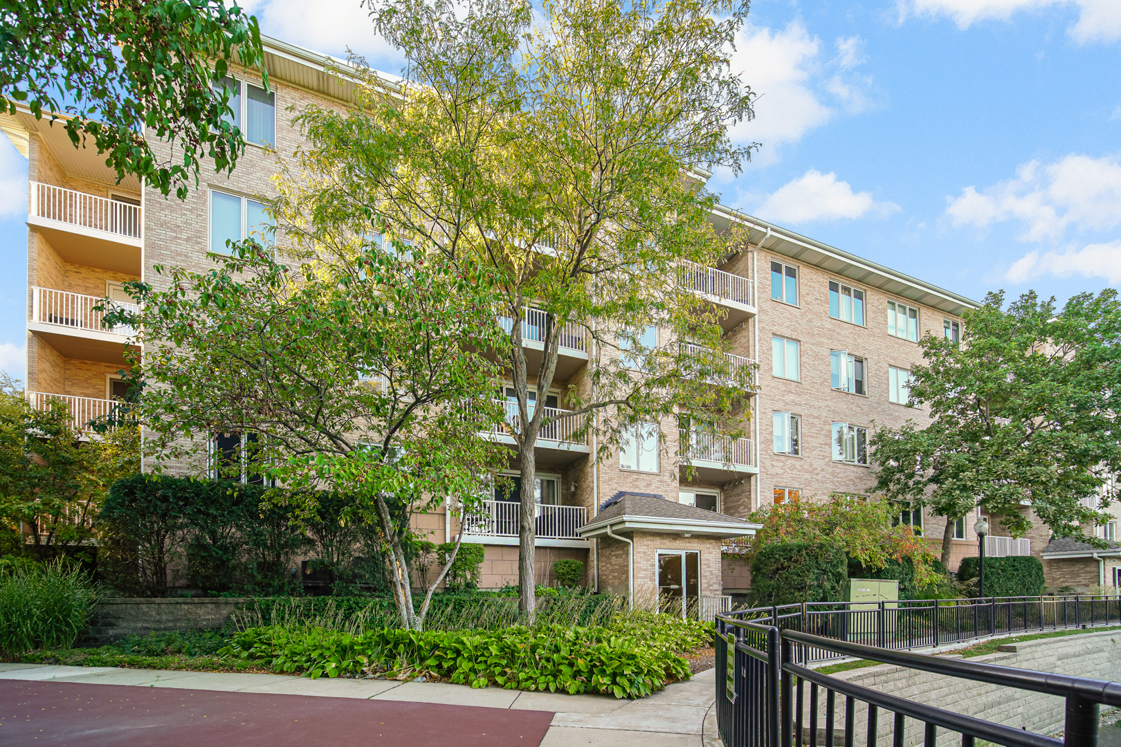 1761 Pavilion Way, Unit 206 Park Ridge, IL 60068 - Photo 23 of 24