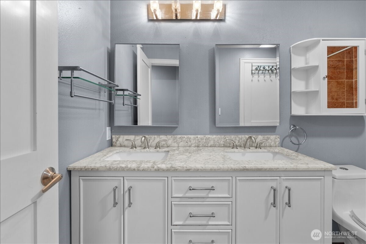 507 South 321st Street, Unit 4B Federal Way, WA 98003 - Photo 13 of 21