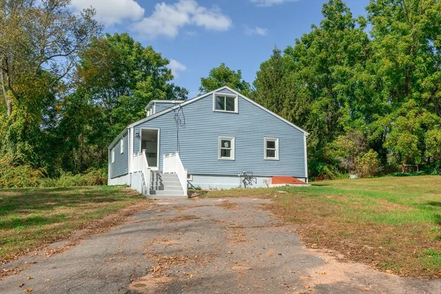 $404,000 | 3 Old Ware Road, West Brookfield, MA 01585