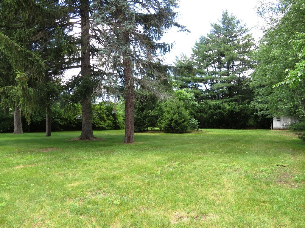 70 Holyoke Road Westfield, MA 01085 - Photo 23 of 23 Gallery Image 23