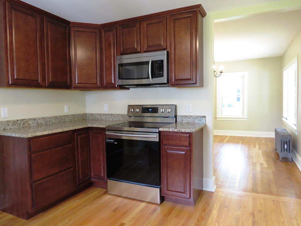 70 Holyoke Road Westfield, MA 01085 - Photo 5 of 23 Gallery Image 5