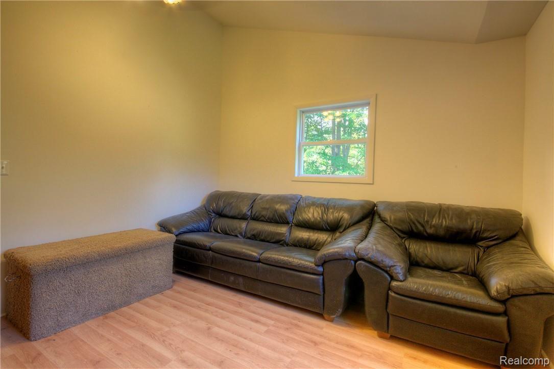13285 E Road Montrose, MI 48457 - Photo 23 of 53 930A6024_5_6.jpg