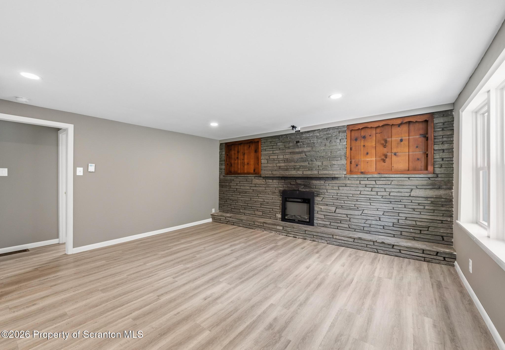240 Craig Road, Unit A Dalton, PA 18414 - Photo 12 of 26 DSC_9112