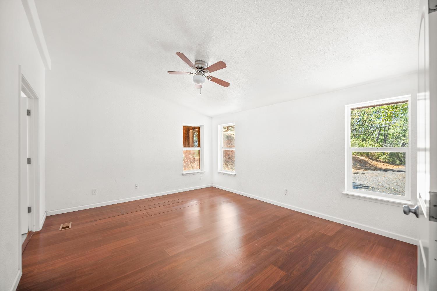 22991 Retherford Road Auburn, CA 95602 - Photo 8 of 31