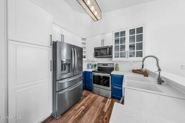 $440,000 | 2450 Pleasant Way, Unit N, Thousand Oaks, CA 91362