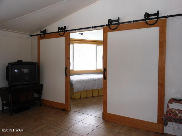108 Ridge Road Hawley, PA 18428 - Photo 7 of 30