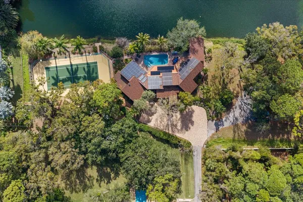 $2,200,000 | 2402 Pine Hammock, Clearwater, FL 33764