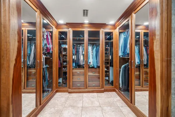 a view of a tennis court