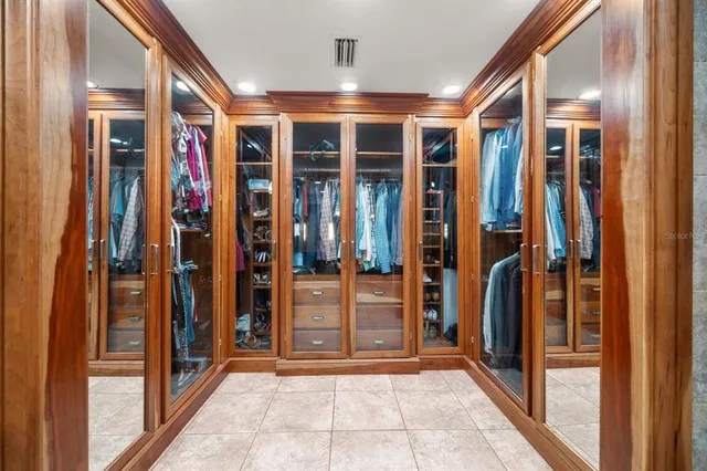 a view of a tennis court