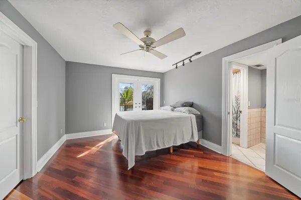$2,200,000 | 2402 Pine Hammock, Clearwater, FL 33764
