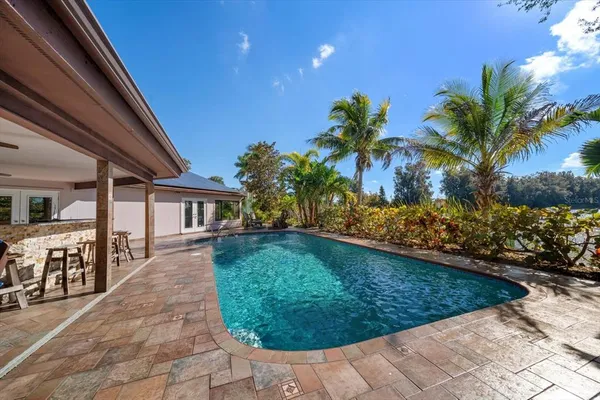 $2,200,000 | 2402 Pine Hammock, Clearwater, FL 33764