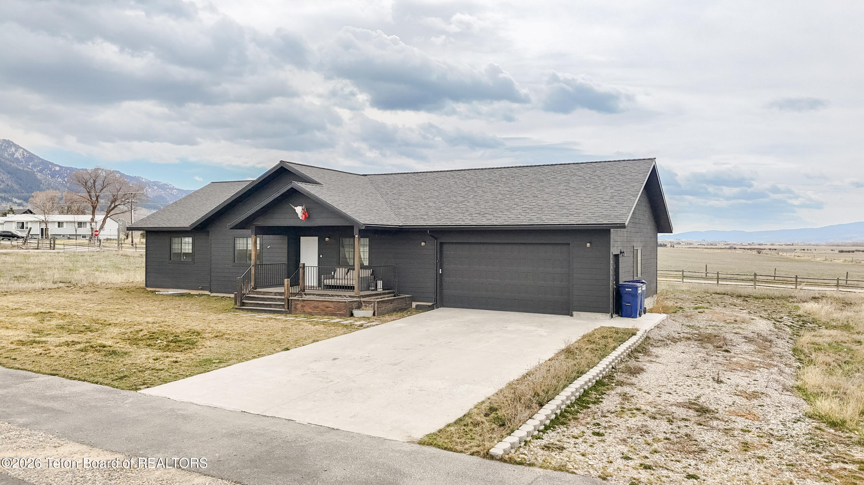 215 Little Greys Loop Etna, WY 83118 - Photo 2 of 20 South view