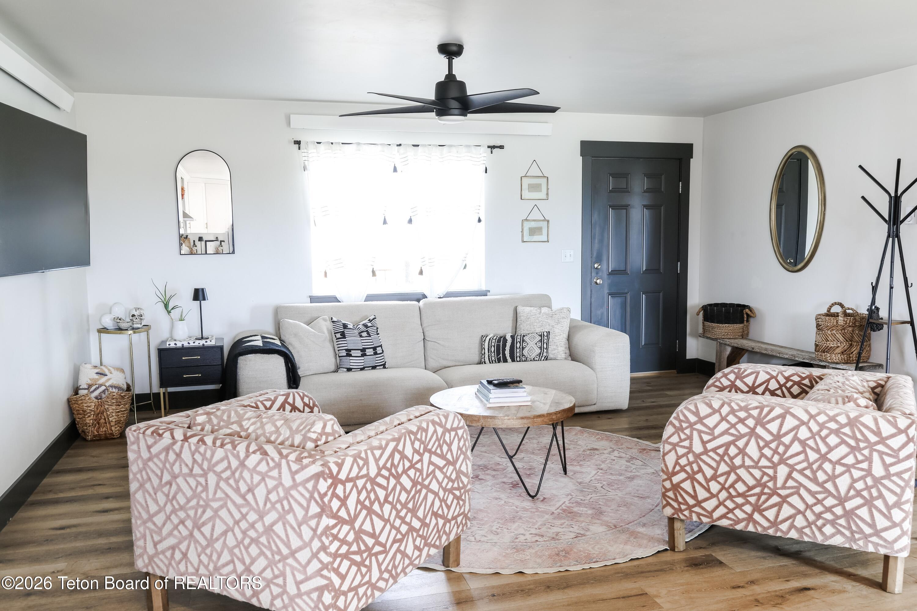 215 Little Greys Loop Etna, WY 83118 - Photo 9 of 20 Living Room