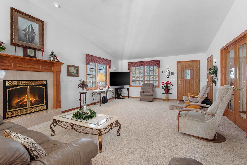 8641 Rileys Bay Road Sturgeon Bay, WI 54235 - Photo 9 of 22 Gallery Image 9