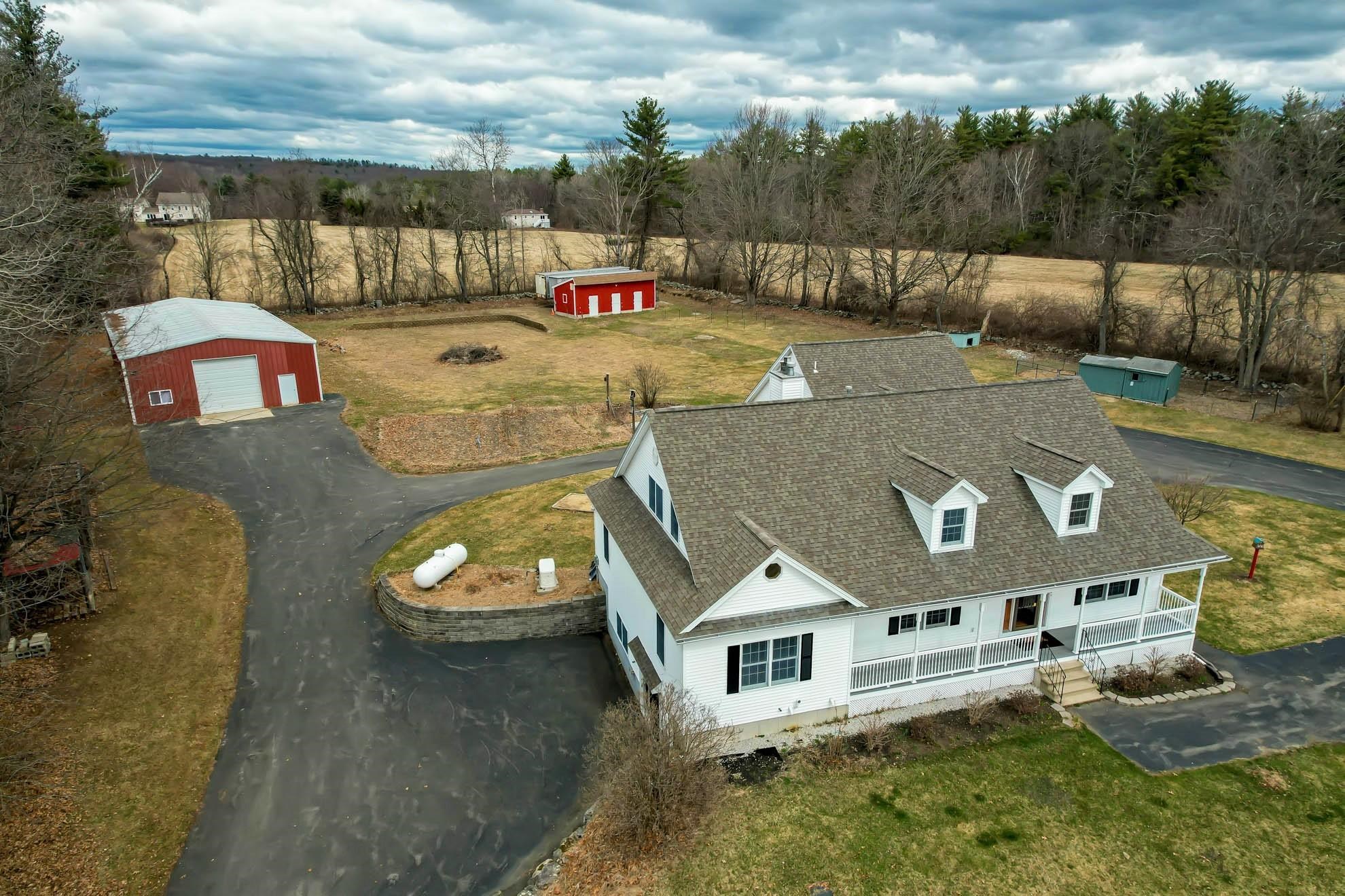 254 Island Pond Road Derry, NH 03038 - Photo 1 of 37