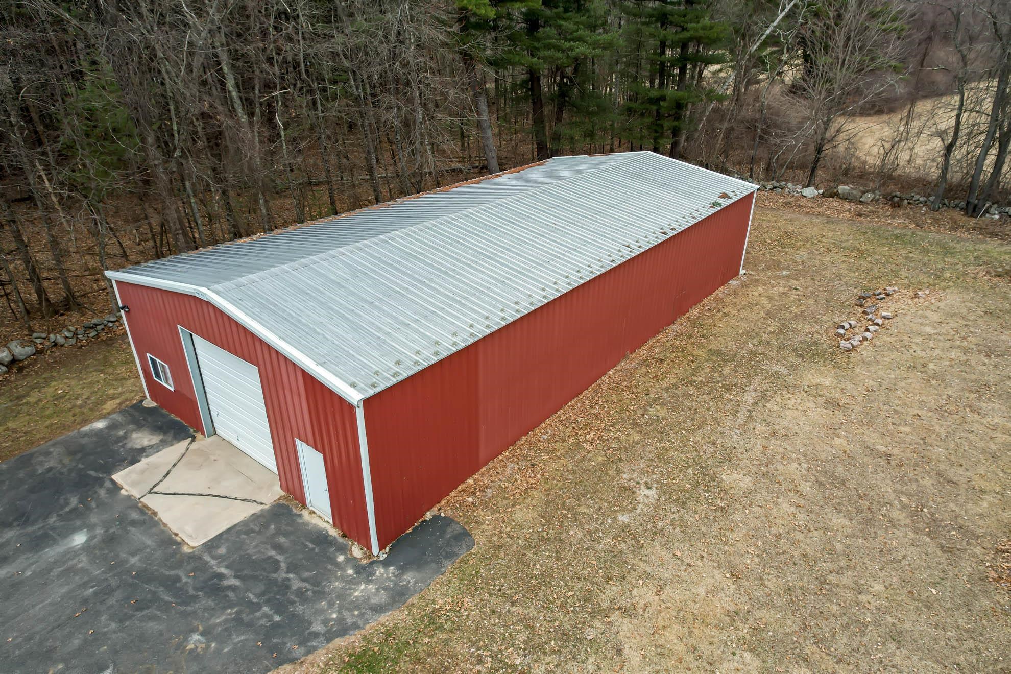 254 Island Pond Road Derry, NH 03038 - Photo 4 of 37