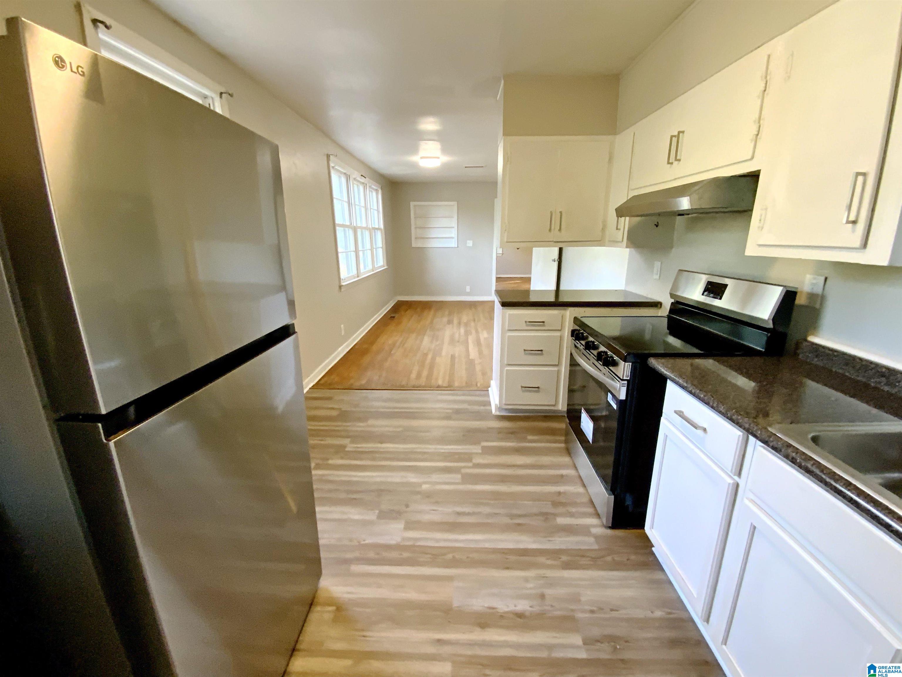 709 Glenwood Road Talladega, AL 35160 - Photo 10 of 37