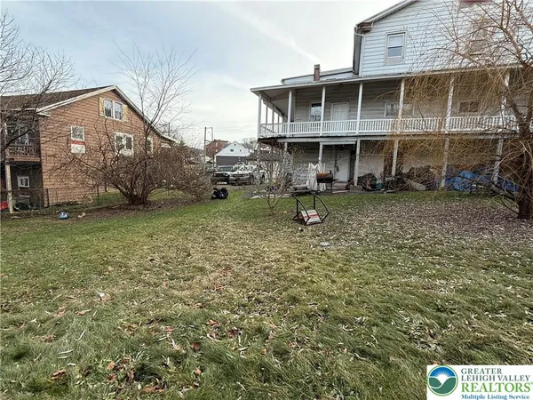 $950 | 81 Hunter Street, Unit C, Tamaqua, PA 18252