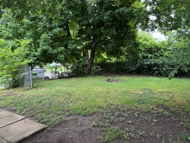128 West Corwin Street Circleville, OH 43113 - Photo 5 of 26 6