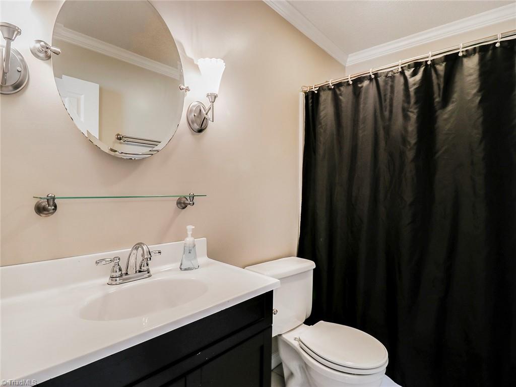 362 Jarrett Road Thomasville, NC 27360 - Photo 15 of 21 Gallery Image 15